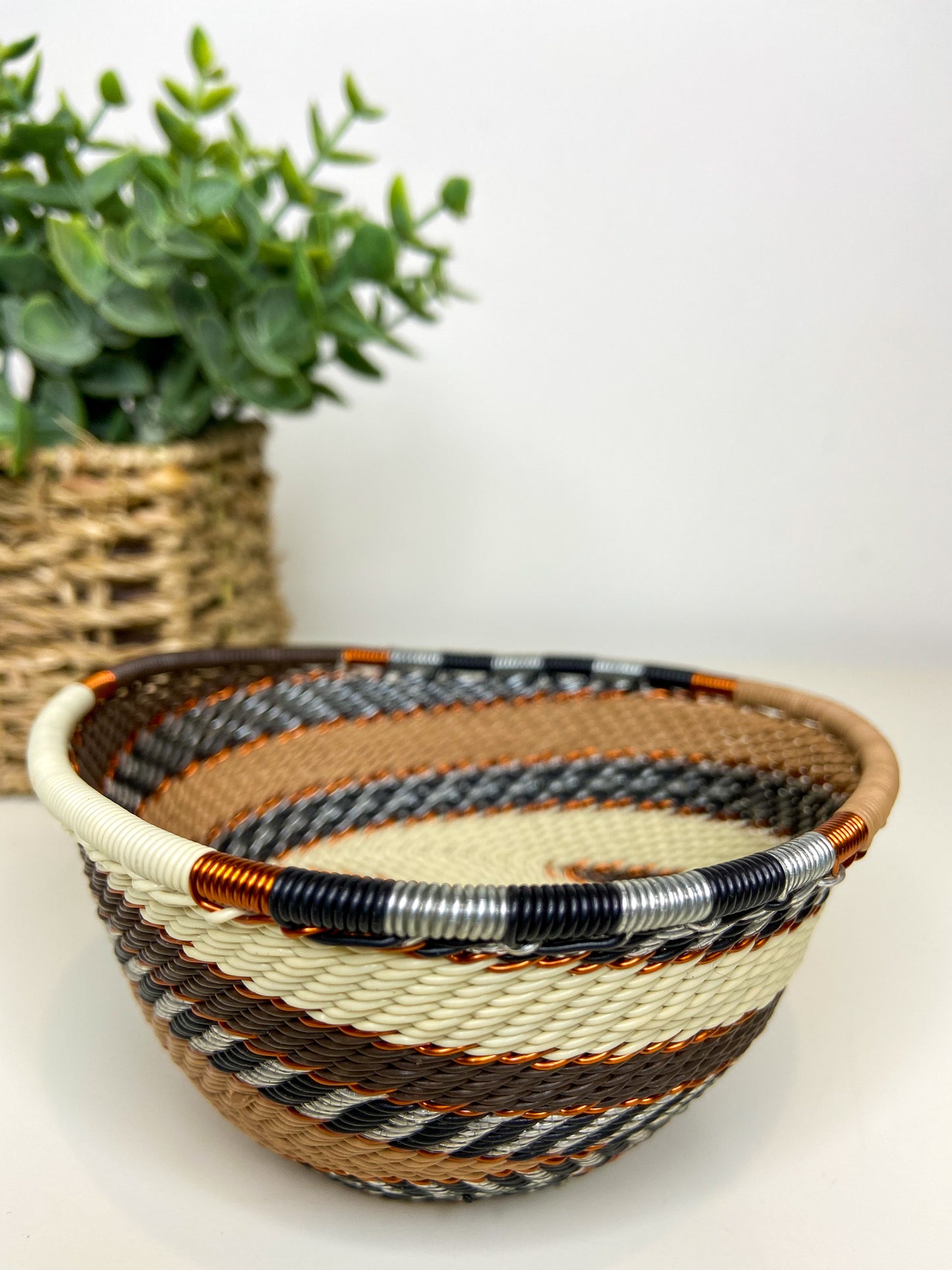 Small Triangle Bowl - Silver Sands