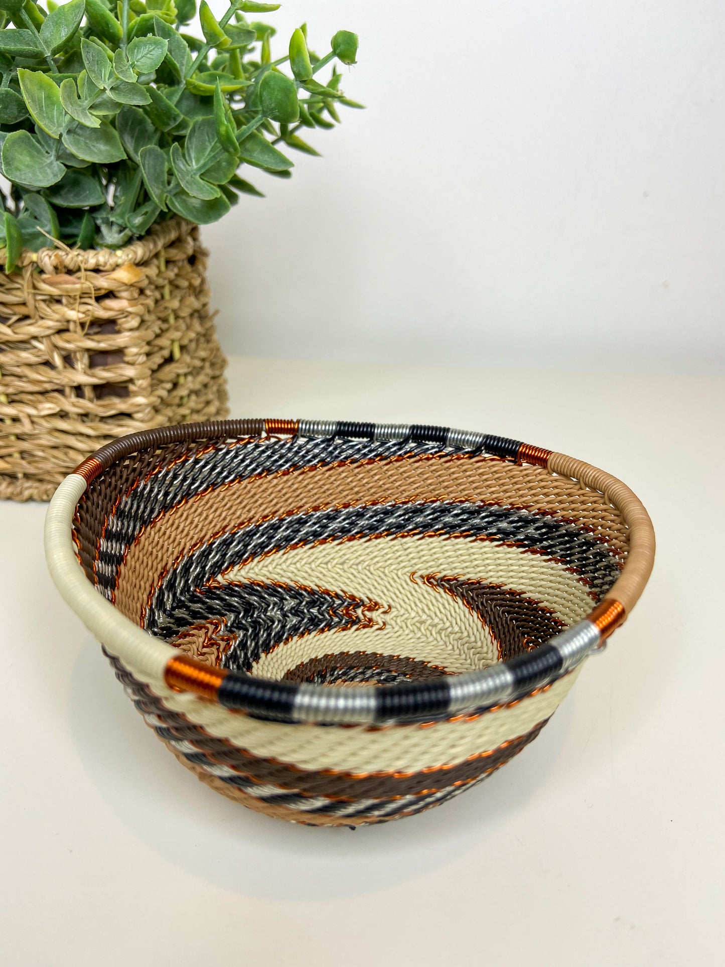 Small Triangle Bowl - Silver Sands