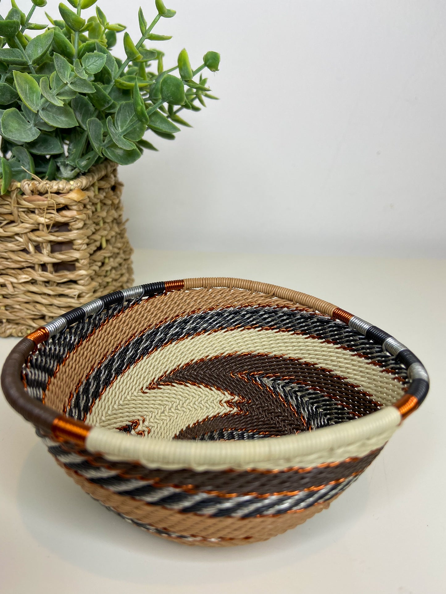 Small Triangle Bowl - Silver Sands