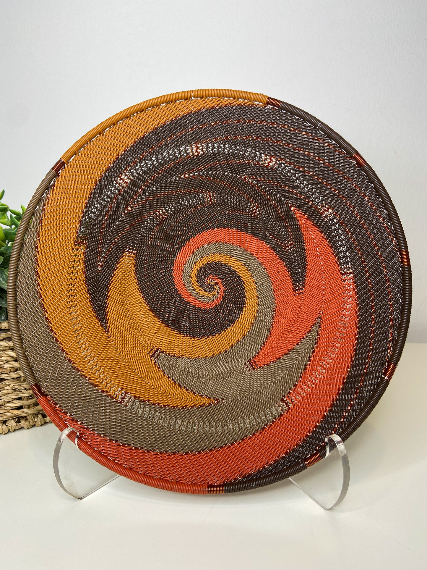 Medium Open V Telephone Wire Plate - African Clay