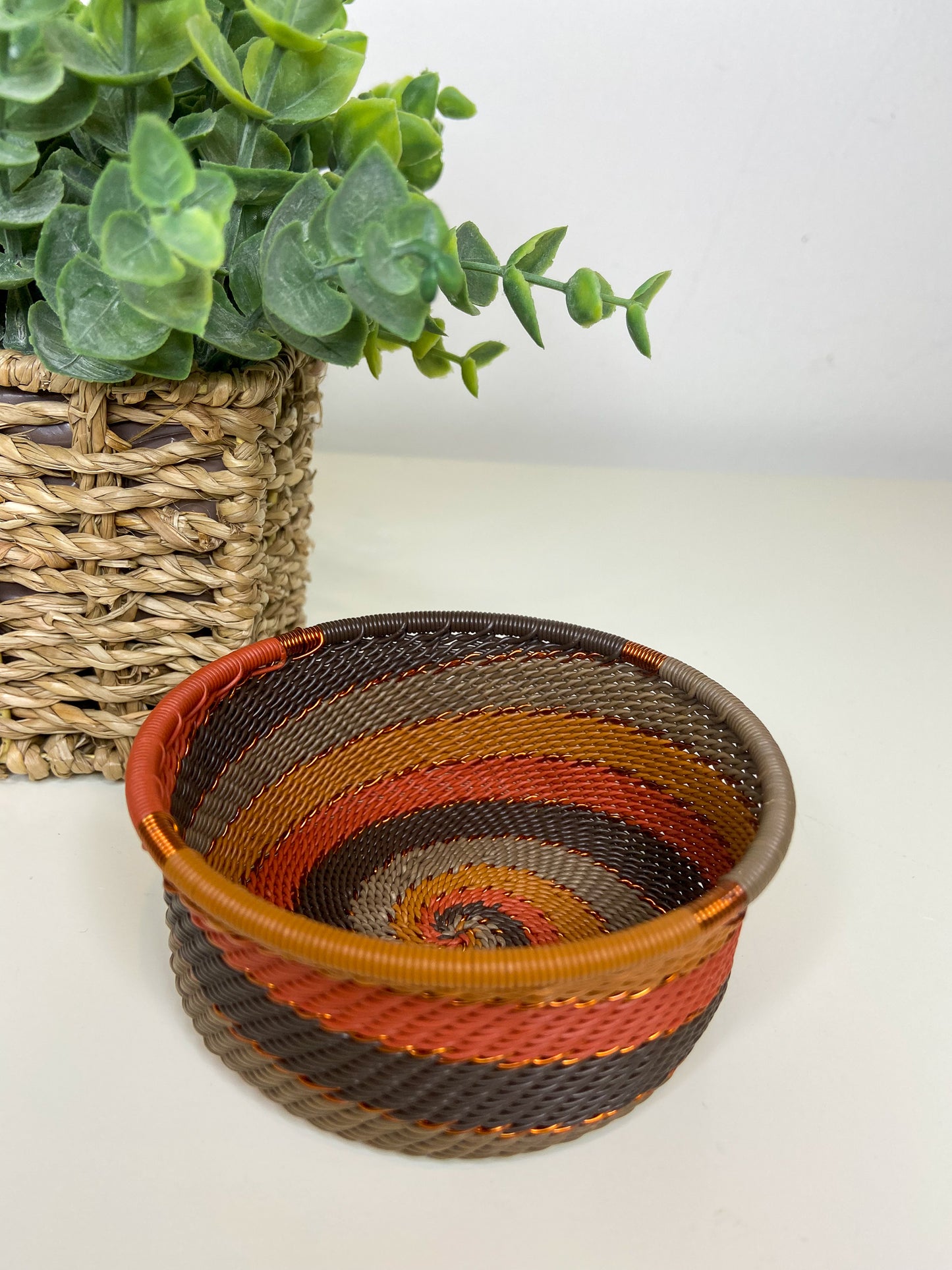 Tuna Tin - African Clay