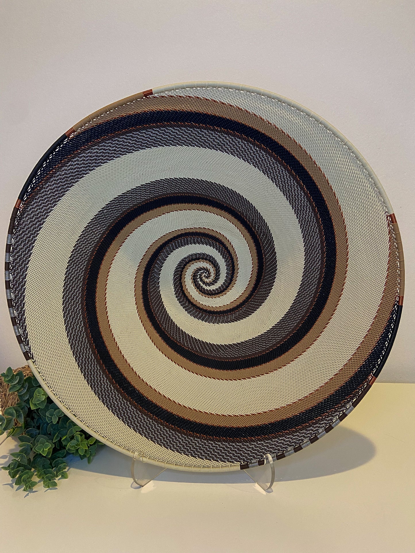 Extra Large Open V Telephone Wire Plate - Silver Sands