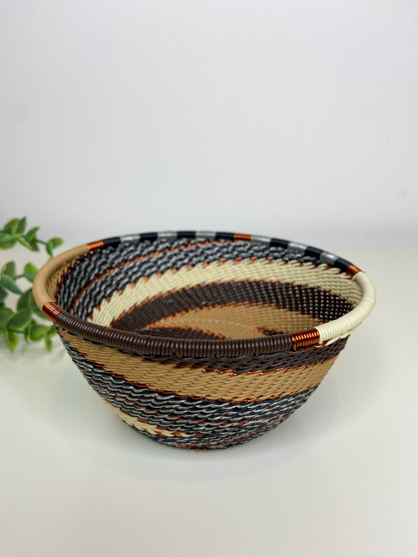Small Deep Bowl - Silver Sands