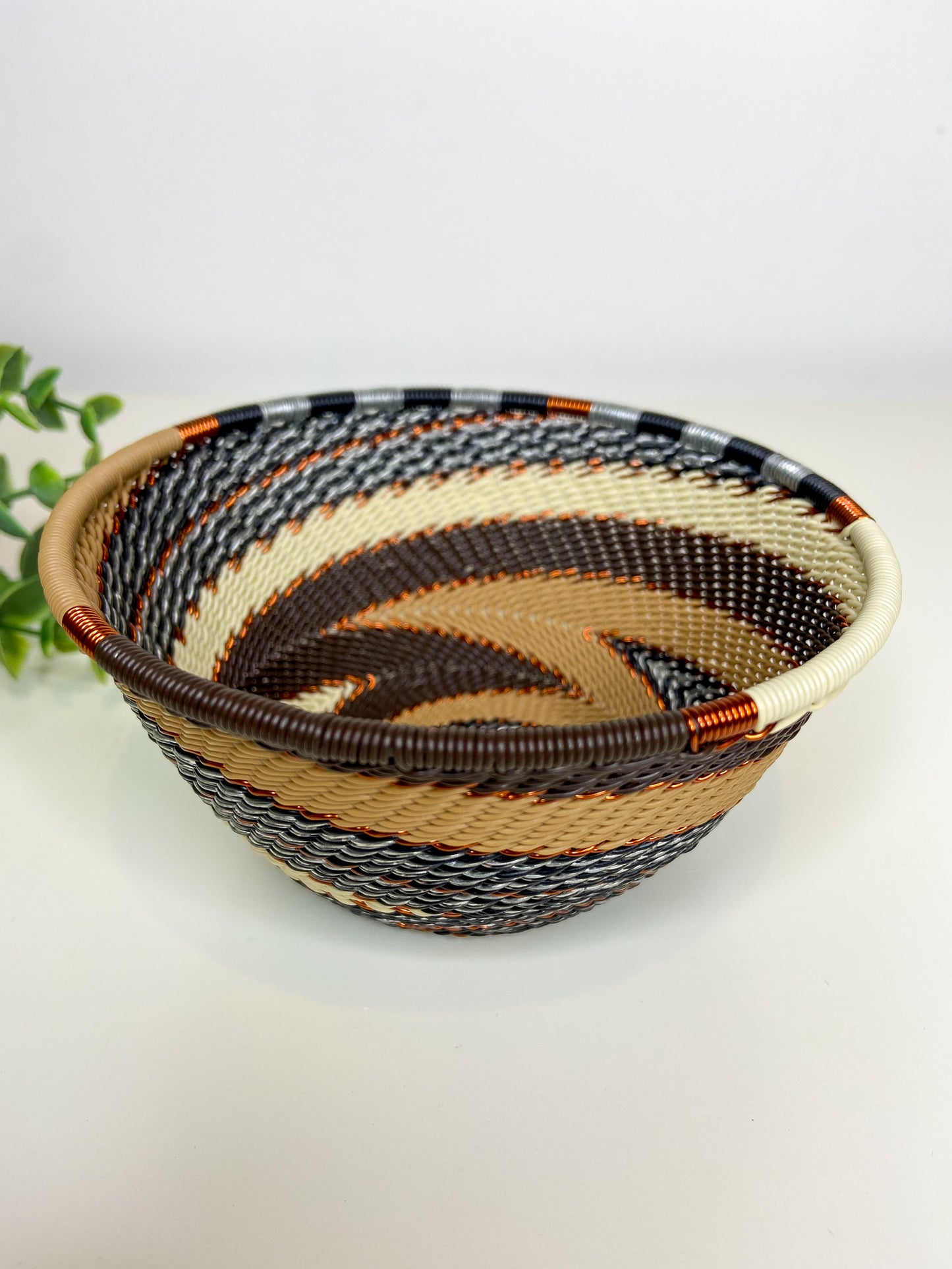 Small Deep Bowl - Silver Sands