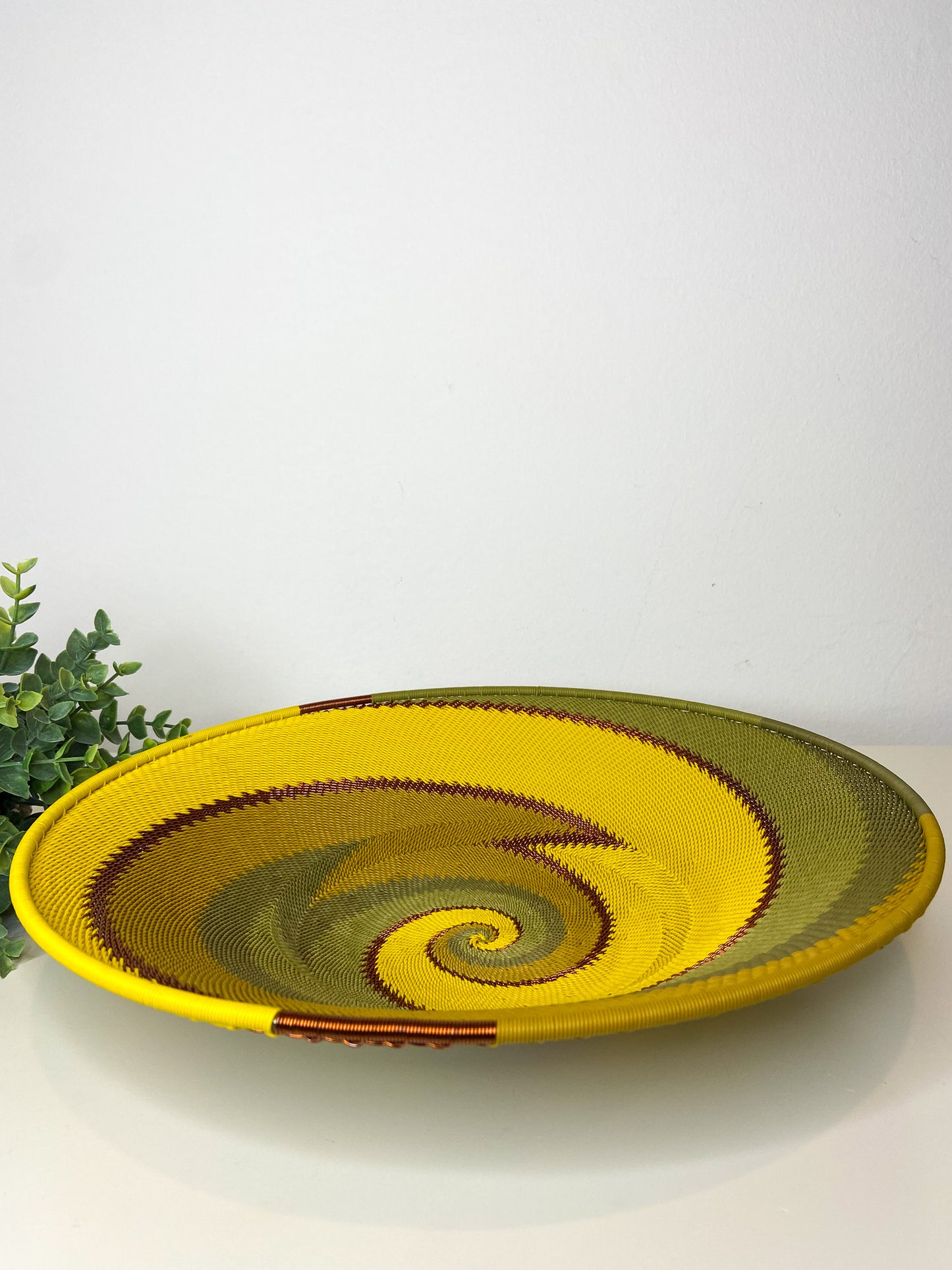 Large Open V Telephone Wire Plate - African Grassveld