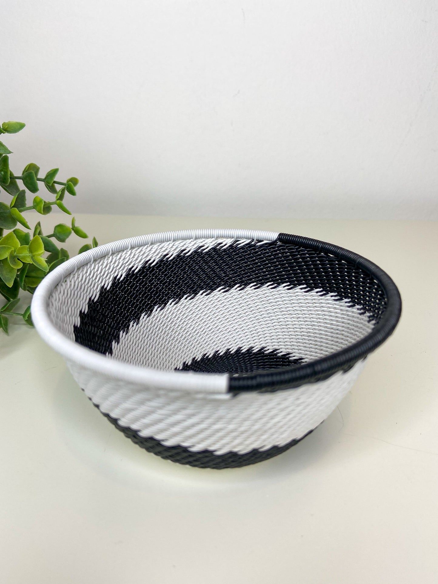 Small Deep Bowl - Black & White