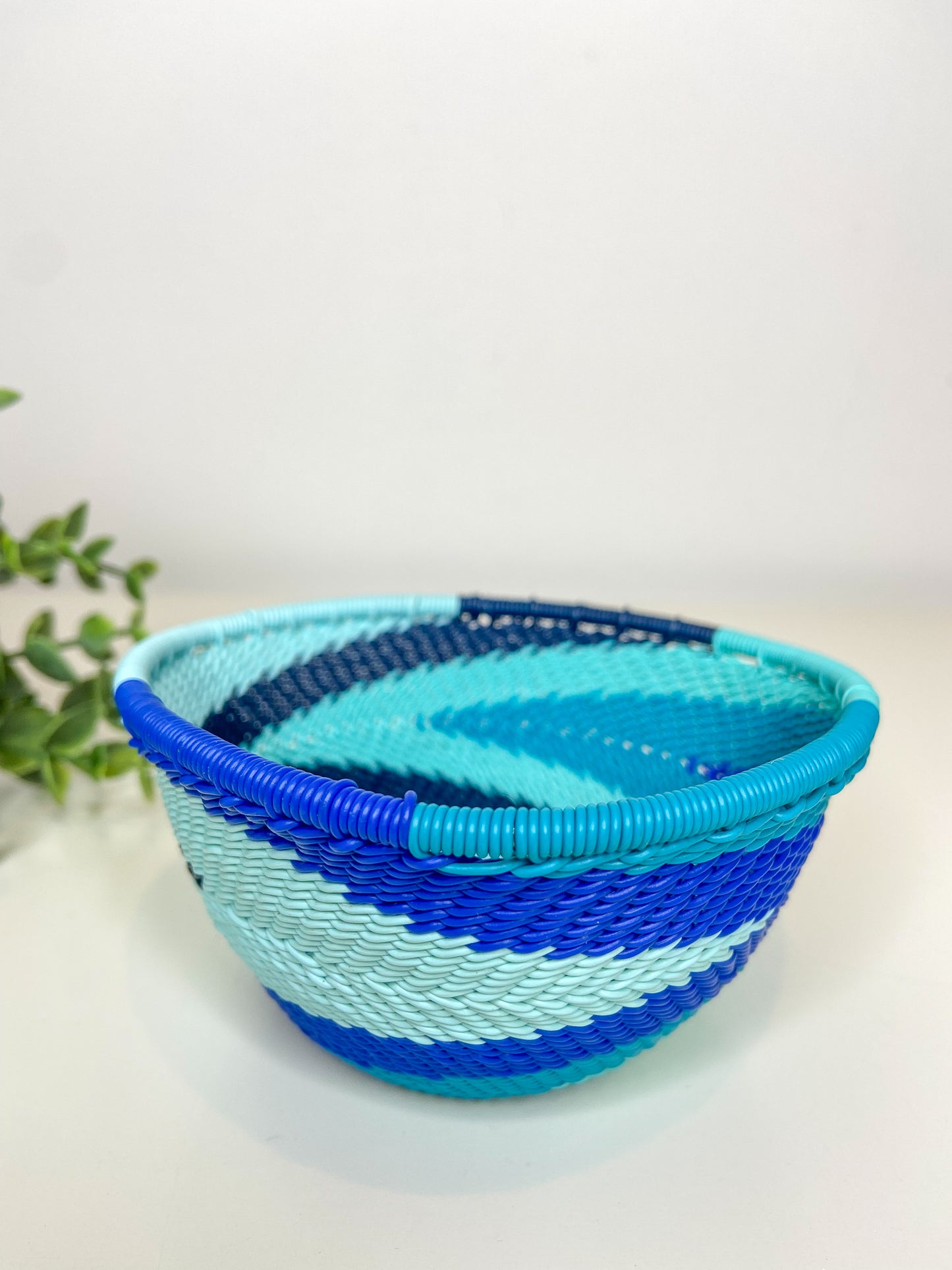 Small Triangle Bowl - African Ocean