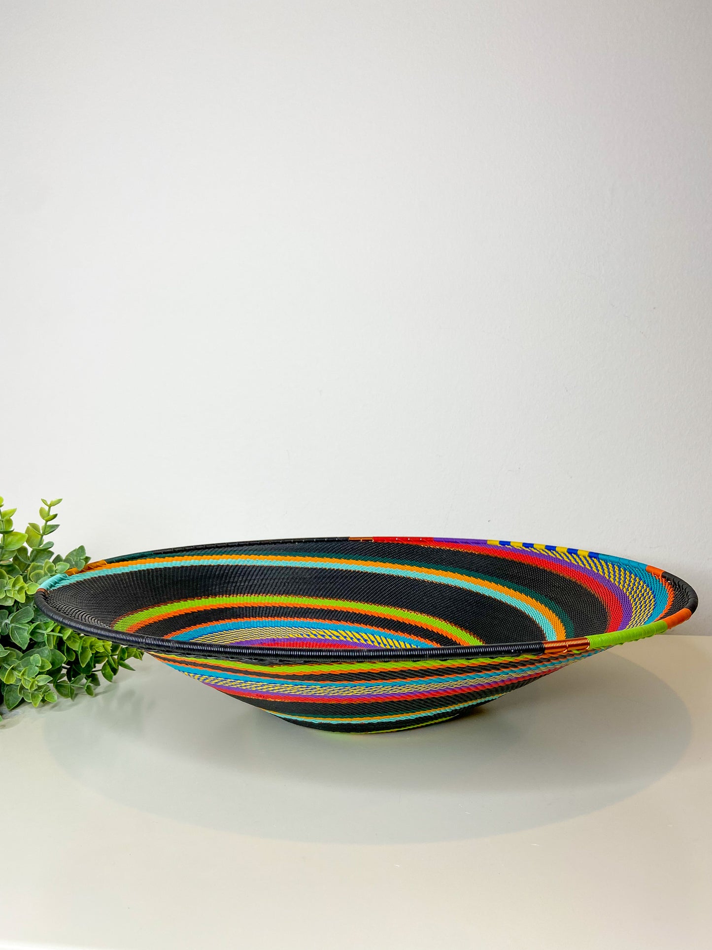 Extra Large Open V Telephone Wire Plate - African Rainbow