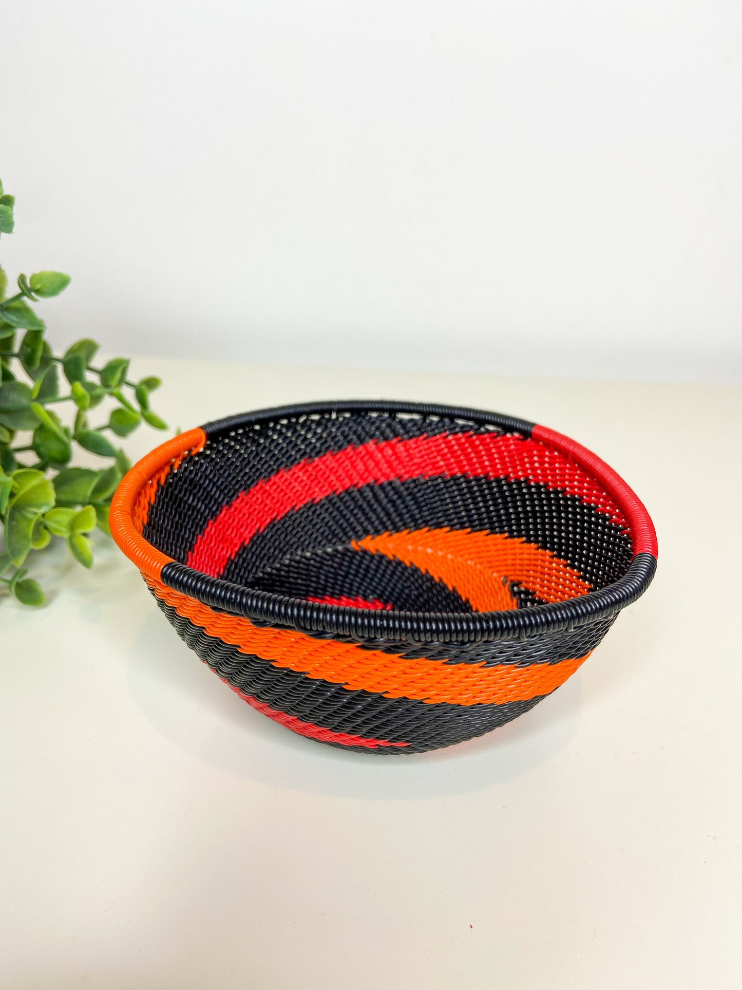 Small Triangle Bowl - African Silhouette