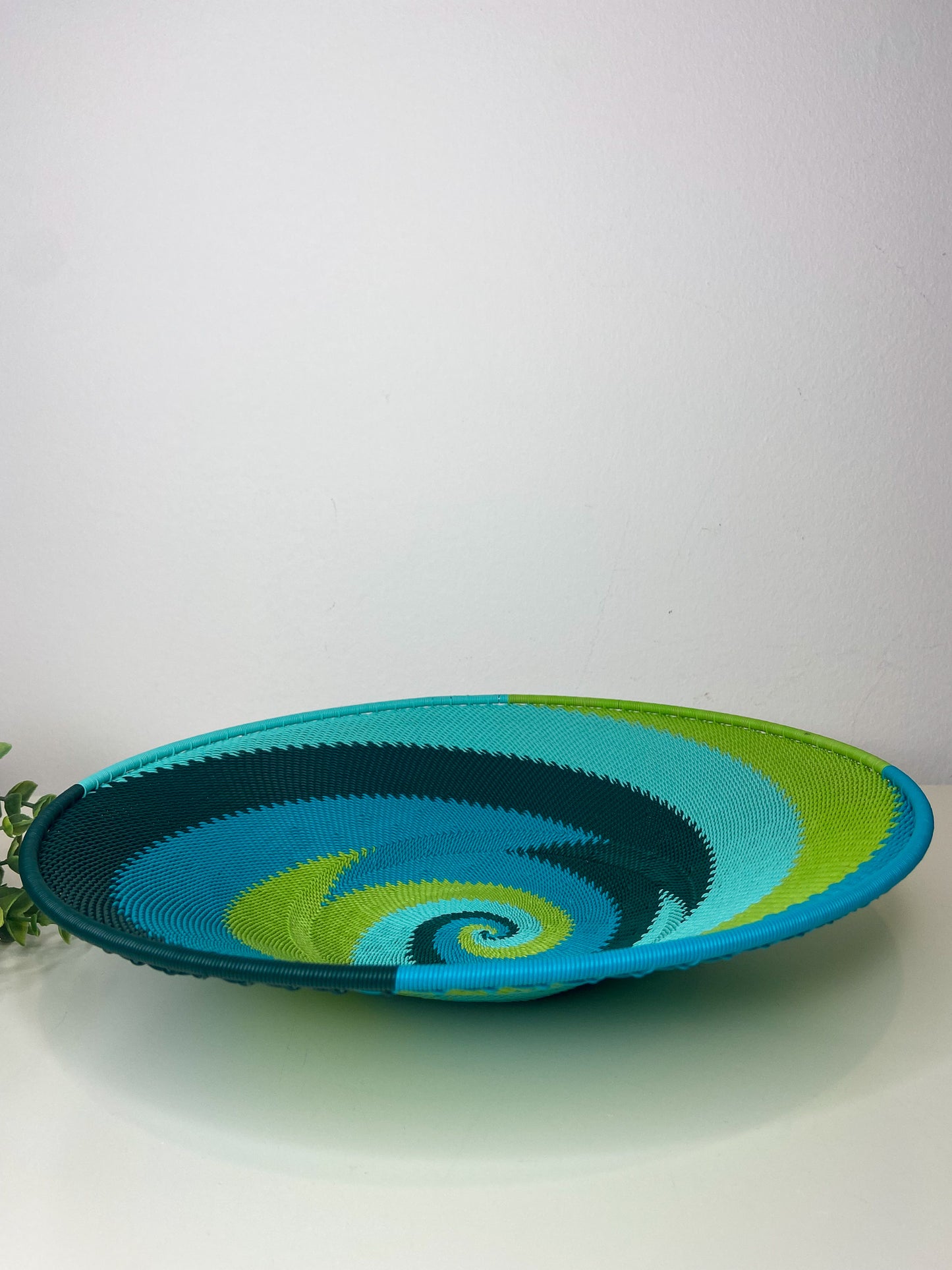 Large Open V Telephone Wire Plate - African Spring