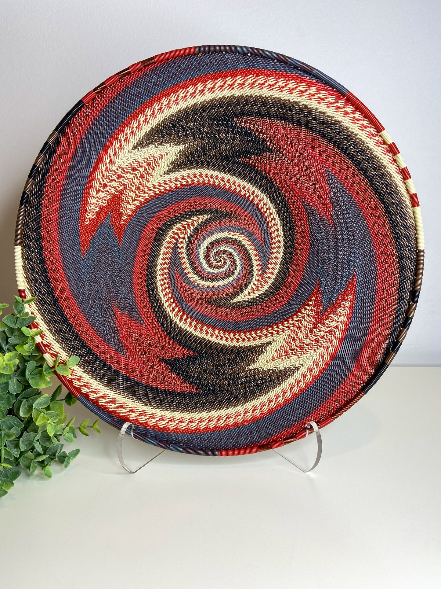 Large Open V Telephone Wire Plate - Red Pepper