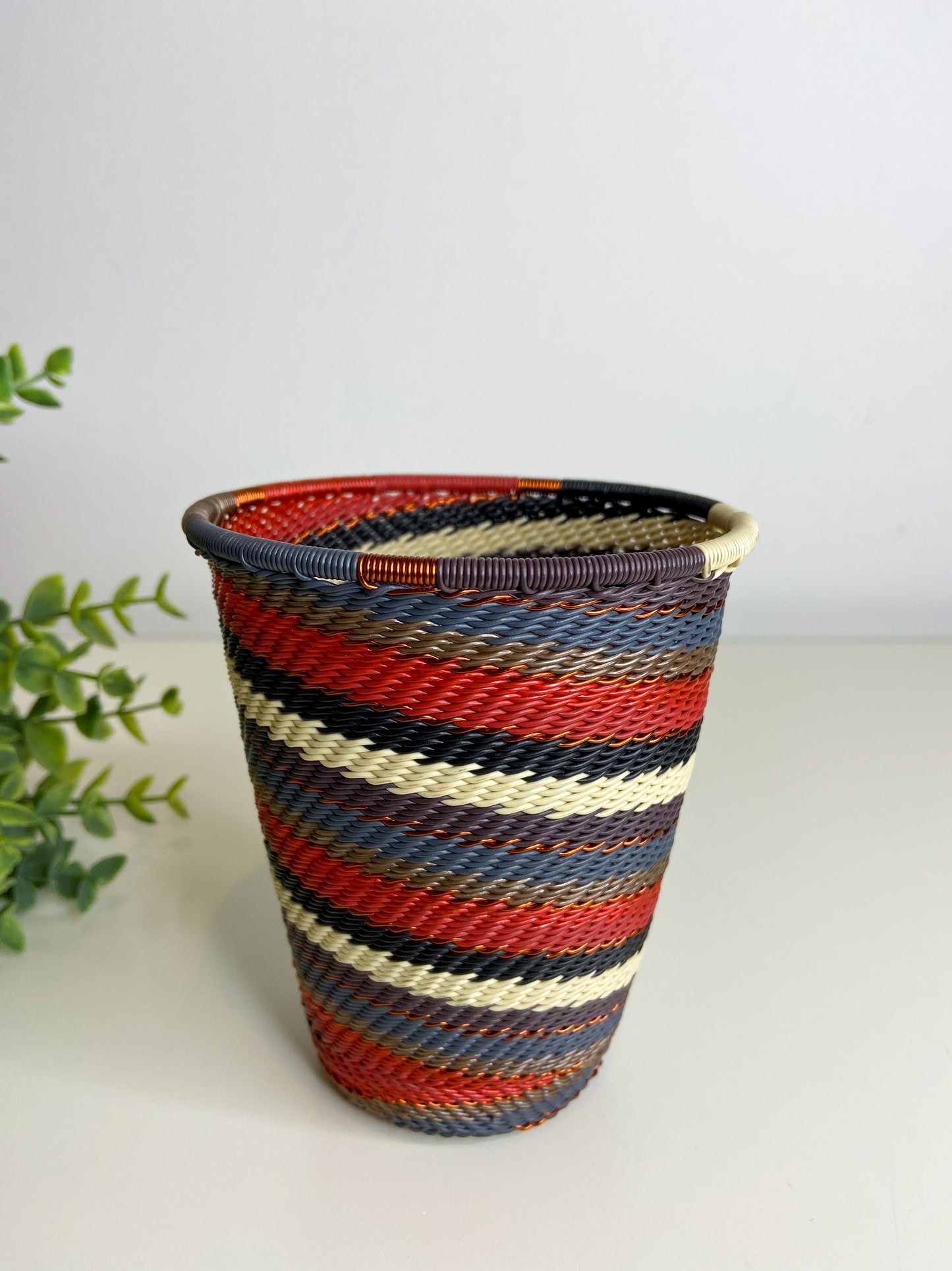 Telephone Wire Cup - Red Pepper