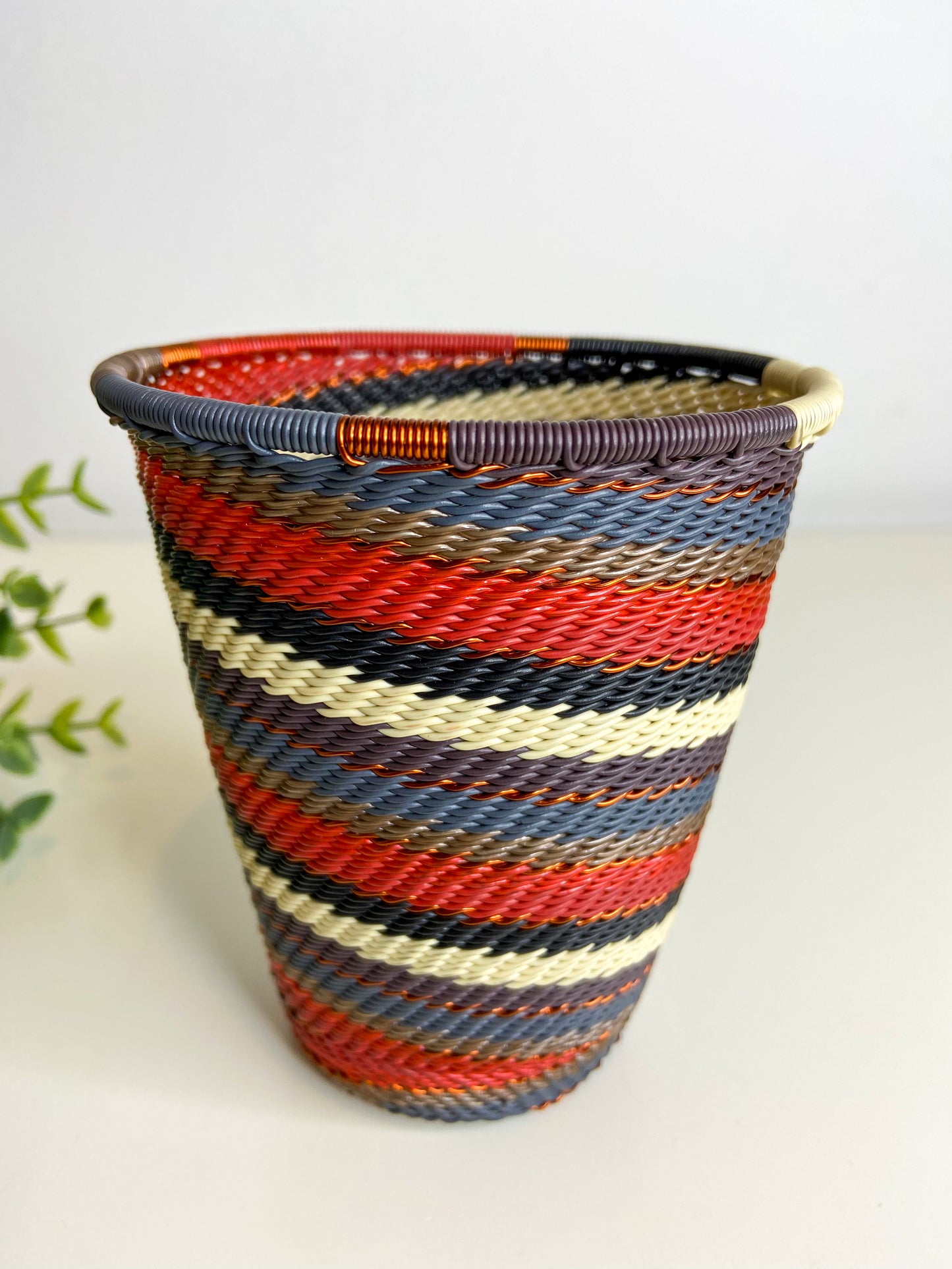 Telephone Wire Cup - Red Pepper