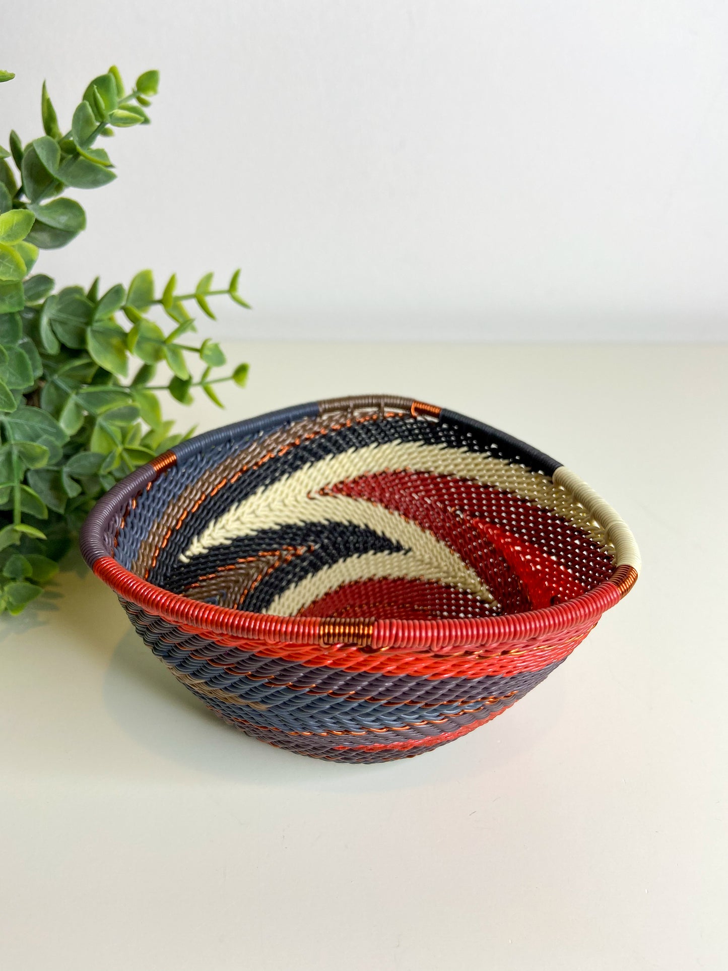 Small Triangle Bowl - Red Pepper