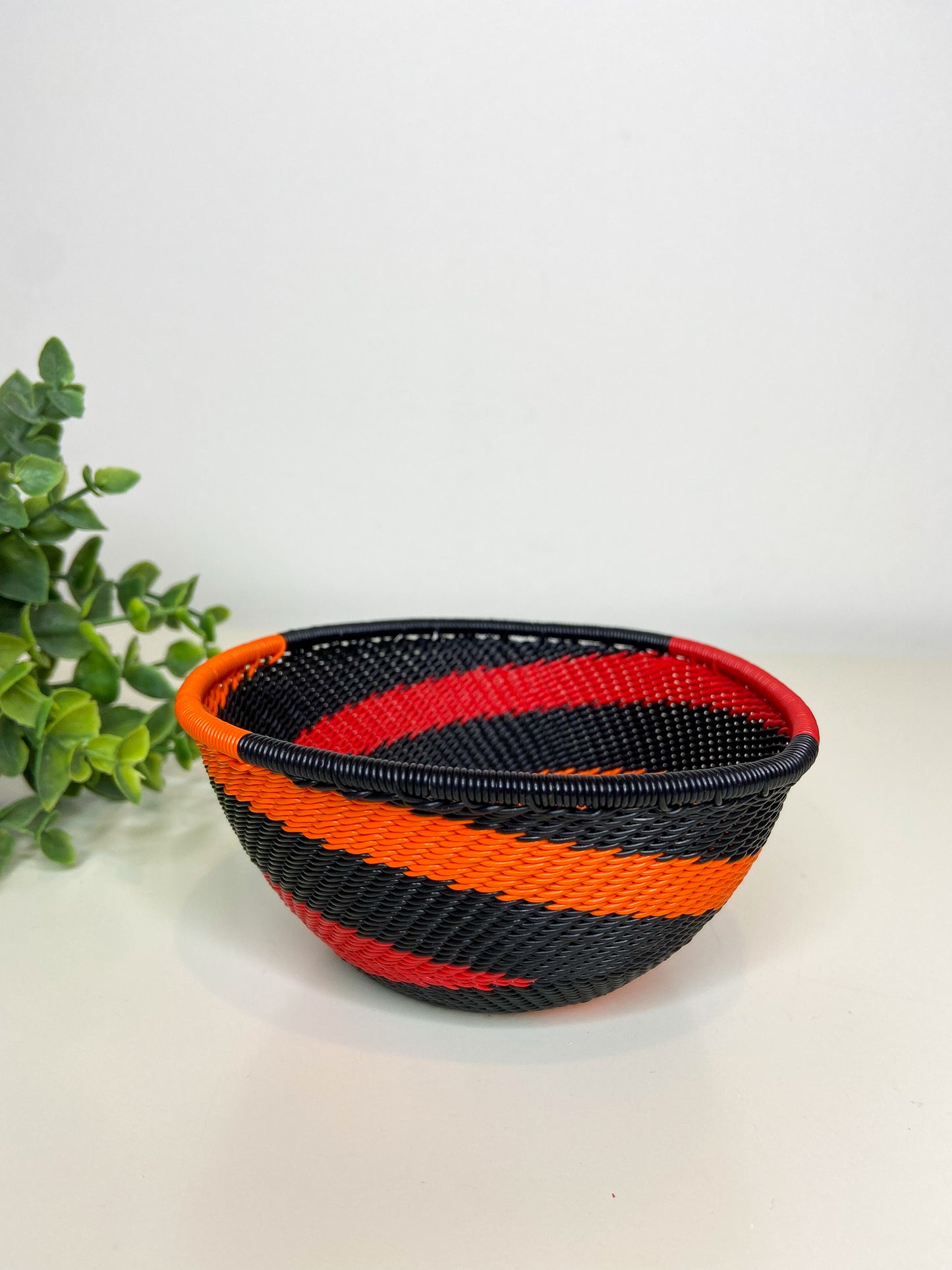 Small Triangle Bowl - African Silhouette